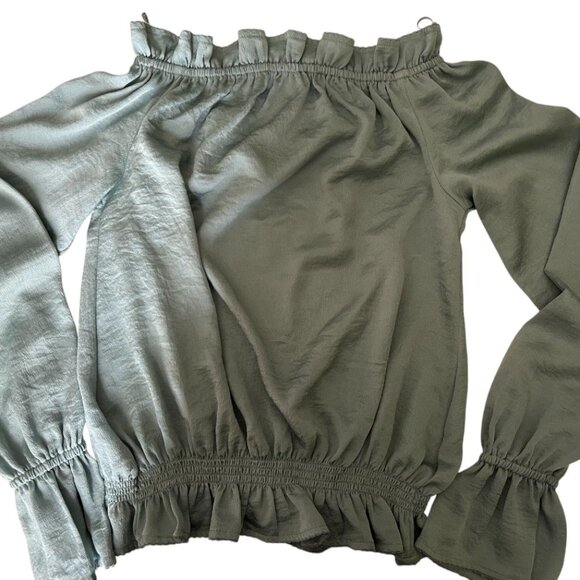 🦋 EXPRESS 🌸 WOMENS OFF SHOULDER RUFFLE LONG SLEEVE GREEN BLOUSE TOP XS - Picture 4 of 7